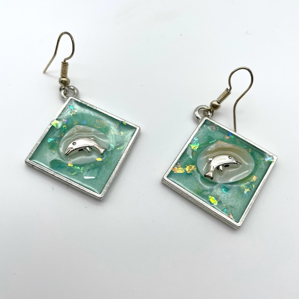 ⭐️ Square & Sparkle Turquoise Dolphin Earrings
